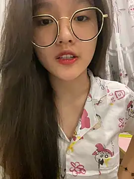 Snapshot of Krixxi22 chatting on 12.07.24 Krixxi22 online show from 12.07.24