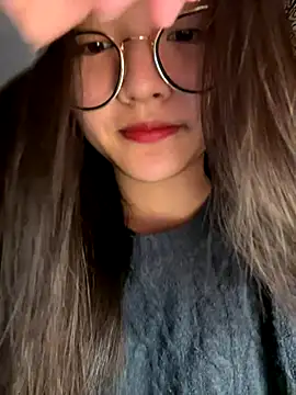 Krixxi22 online show from 10.24.25