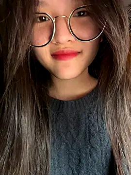 Krixxi22 online show from 11.23.25