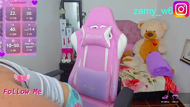 Snapshot of karla_cute01 chatting on 05.20.26 karla cute01 online show from 05.20.26