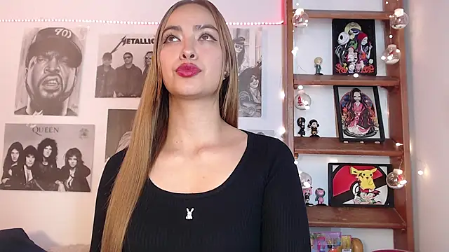 Snapshot of Meowlody chatting on 12.19.24 Meowlody online show from 12.19.24