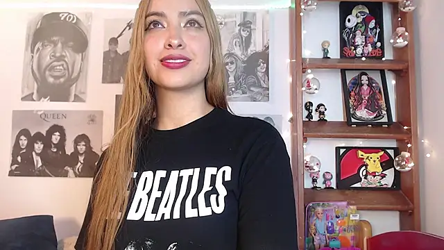 Snapshot of Meowlody chatting on 12.27.24 Meowlody online show from 12.27.24