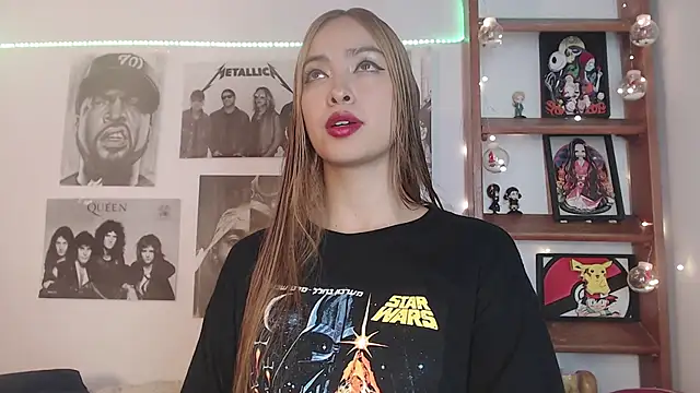 Snapshot of Meowlody chatting on 01.03.25 Meowlody online show from 01.03.25