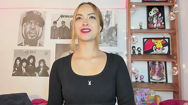 Snapshot of Meowlody chatting on 03.18.25 Meowlody online show from 03.18.25