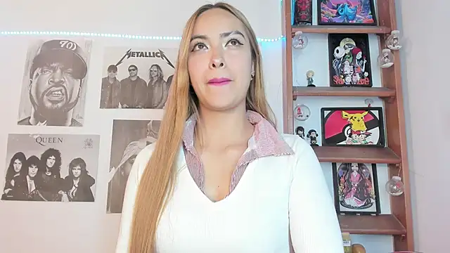 Snapshot of Meowlody chatting on 09.13.25 Meowlody online show from 09.13.25