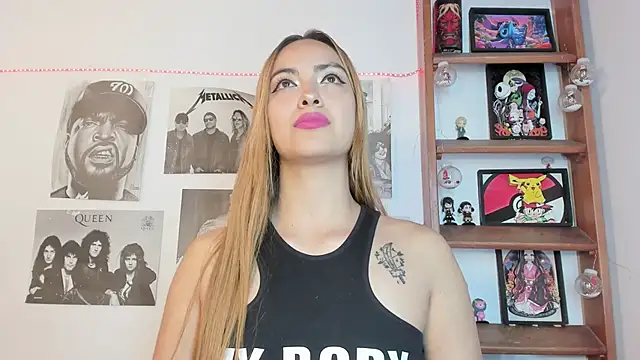 Snapshot of Meowlody chatting on 10.01.25 Meowlody online show from 10.01.25