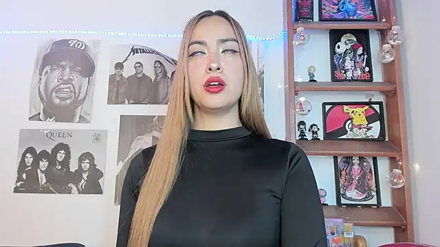 Snapshot of Meowlody chatting on 10.21.25 Meowlody online show from 10.21.25