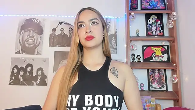 Snapshot of Meowlody chatting on 10.27.25 Meowlody online show from 10.27.25