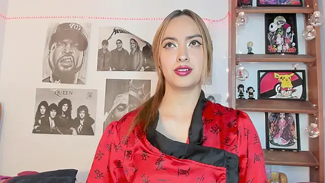 Snapshot of Meowlody chatting on 11.01.25 Meowlody online show from 11.01.25