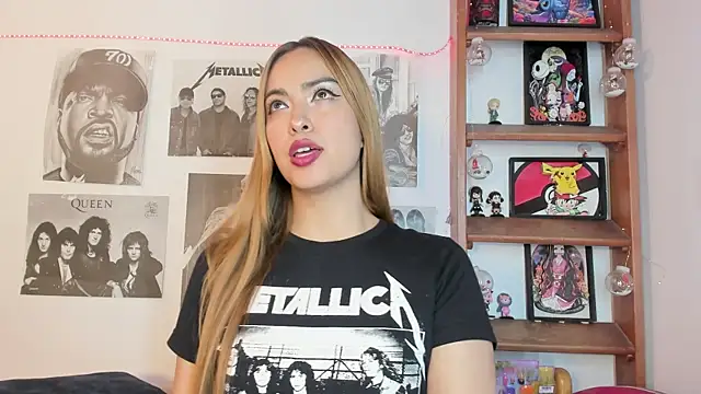 Snapshot of Meowlody chatting on 11.05.25 Meowlody online show from 11.05.25