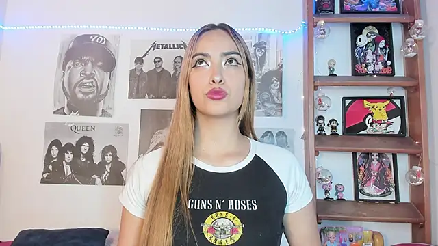 Snapshot of Meowlody chatting on 11.20.25 Meowlody online show from 11.20.25