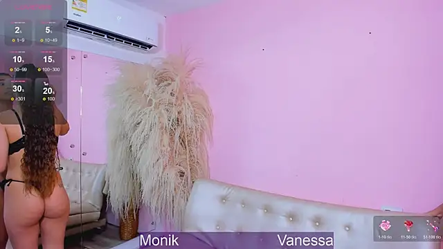 Snapshot of Wetnaughtygirls chatting on 01.14.26 Wetnaughtygirls online show from 01.14.26