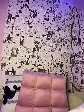 HoneyBuns 05 online show from 02.17.25