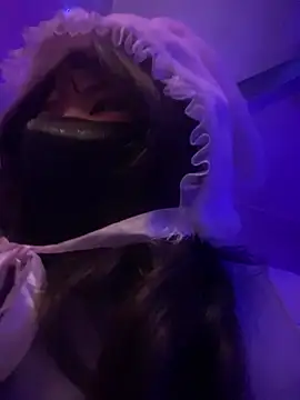 HoneyBuns 05 online show from 02.23.25