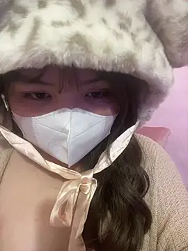 HoneyBuns 05 online show from 03.08.25