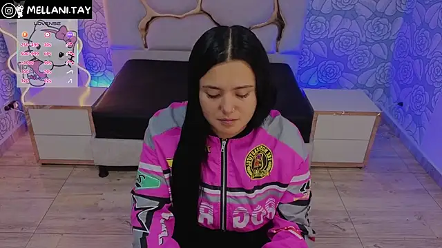 Snapshot of Mellani_tay chatting on 11.05.25 Mellani tay online show from 11.05.25