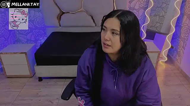 Snapshot of Mellani_tay chatting on 11.30.25 Mellani tay online show from 11.30.25