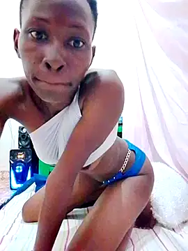 LOVELY-2BERRY online show from 02.07.25