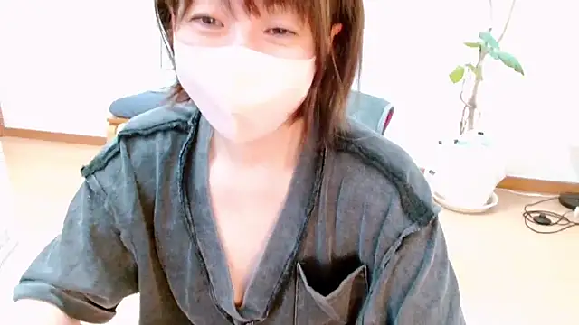 CherryMomo online show from 04.10.26