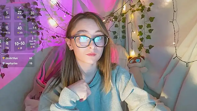 Snapshot of monlight__dana chatting on 12.03.24 monlight dana online show from 12.03.24