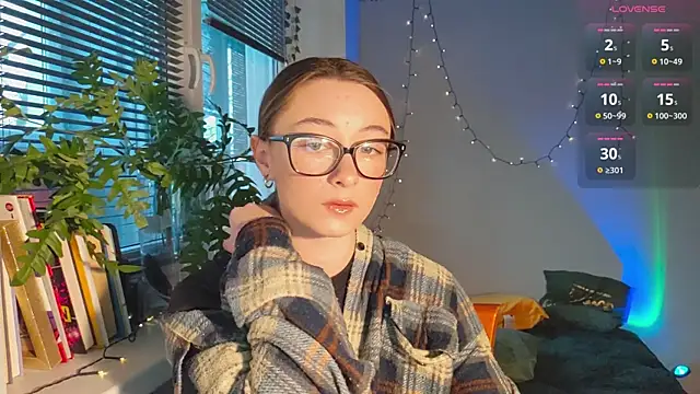 Snapshot of monlight__dana chatting on 01.15.25 monlight dana online show from 01.15.25