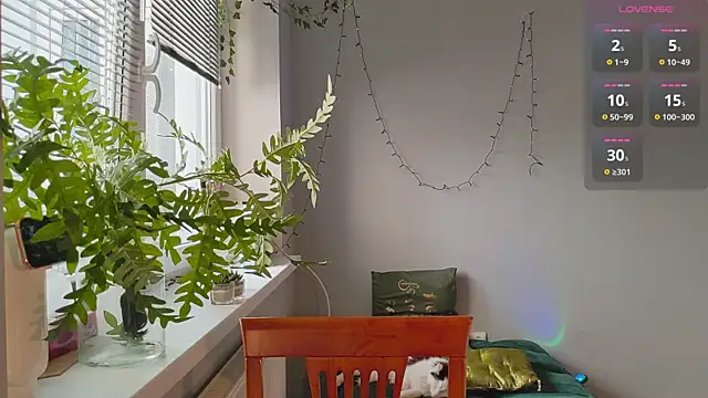 Snapshot of monlight__dana chatting on 01.27.25 monlight dana online show from 01.27.25