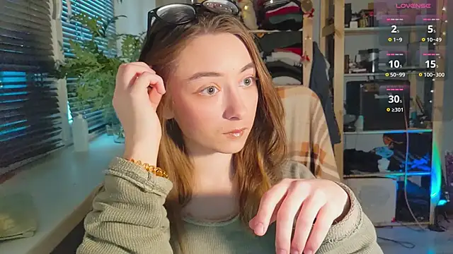 Snapshot of monlight__dana chatting on 03.05.25 monlight dana online show from 03.05.25