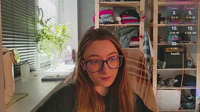 Snapshot of monlight__dana chatting on 03.21.25 monlight dana online show from 03.21.25