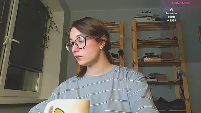 Snapshot of monlight__dana chatting on 11.14.25 monlight dana online show from 11.14.25