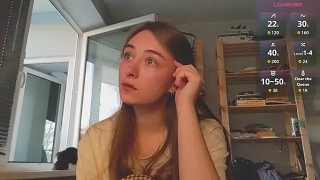 Snapshot of monlight__dana chatting on 11.22.25 monlight dana online show from 11.22.25