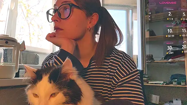 monlight  dana online show from 04.18.26