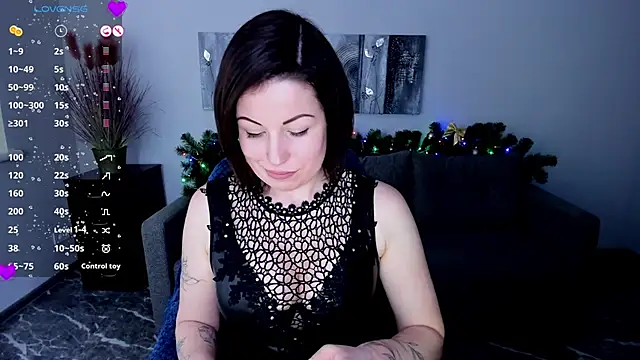 Emily Midlton online show from 01.07.25