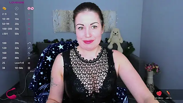 Emily Midlton online show from 12.16.25