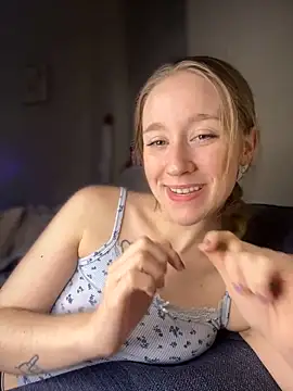 Snapshot of sage__marie chatting on 12.12.24 sage marie online show from 12.12.24
