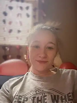 Snapshot of sage__marie chatting on 02.05.25 sage marie online show from 02.05.25