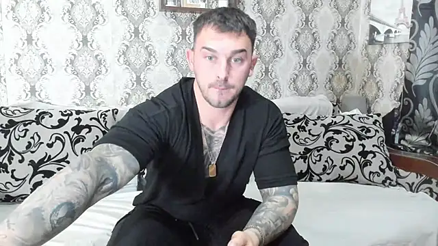 Snapshot of Jonmusclemaster chatting on 01.24.25 Jonmusclemaster online show from 01.24.25