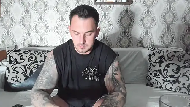 Snapshot of Jonmusclemaster chatting on 02.23.25 Jonmusclemaster online show from 02.23.25