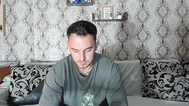 Snapshot of Jonmusclemaster chatting on 03.02.25 Jonmusclemaster online show from 03.02.25