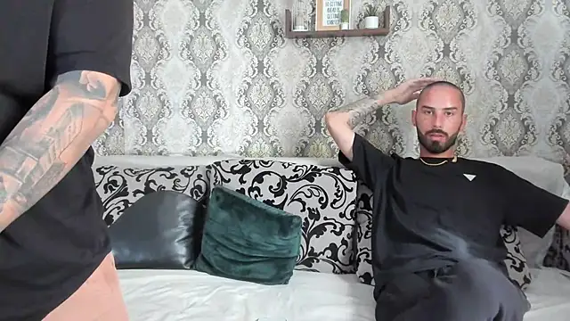 Snapshot of Jonmusclemaster chatting on 03.12.25 Jonmusclemaster online show from 03.12.25