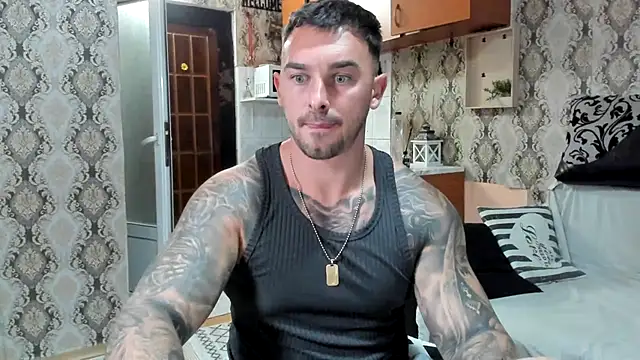 Snapshot of Jonmusclemaster chatting on 09.23.25 Jonmusclemaster online show from 09.23.25