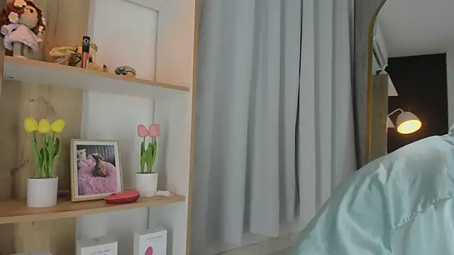 Snapshot of Angelbae- chatting on 03.09.25 Angelbae- online show from 03.09.25