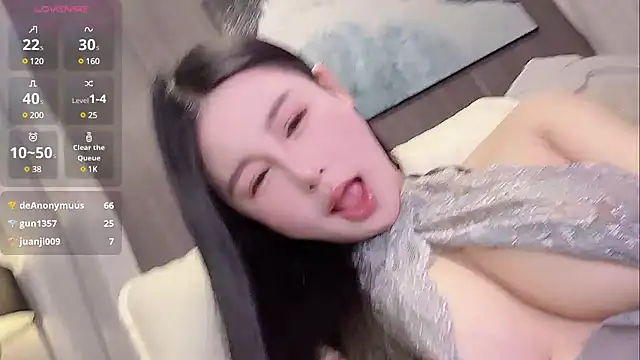 Snapshot of kittyrecalls chatting on 01.31.25 kittyrecalls online show from 01.31.25