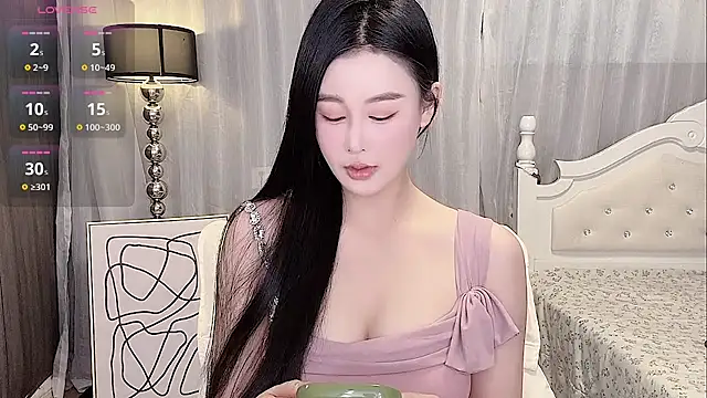 Snapshot of kittyrecalls chatting on 03.20.25 kittyrecalls online show from 03.20.25