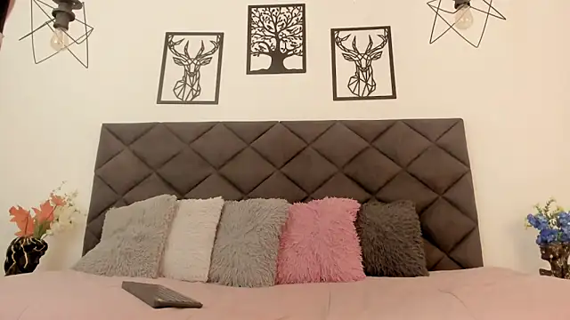 MikaelSlow online show from 01.31.25