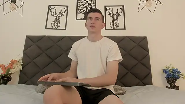 MikaelSlow online show from 02.01.25