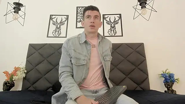 MikaelSlow online show from 02.08.25