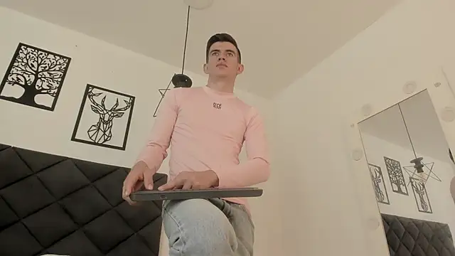 MikaelSlow online show from 02.08.25