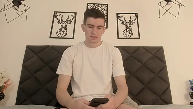 MikaelSlow online show from 03.12.25