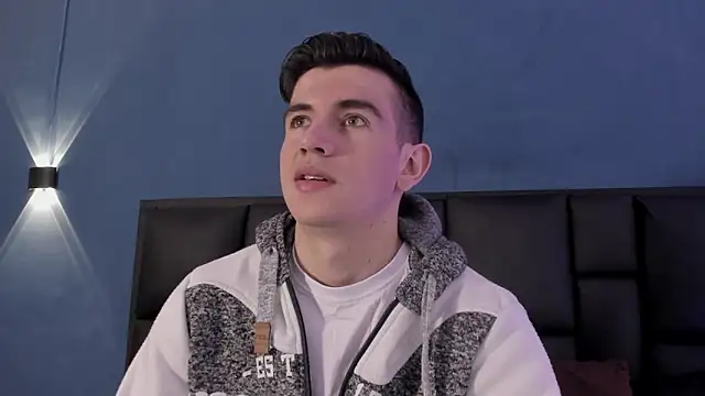 MikaelSlow online show from 10.08.25