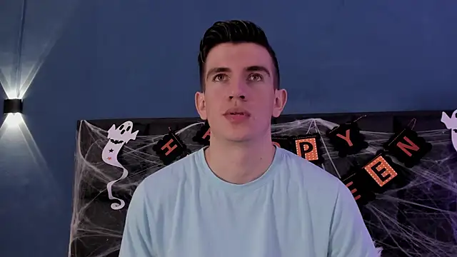 MikaelSlow online show from 10.26.25